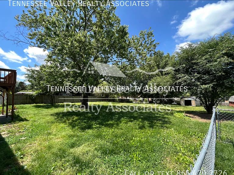 7629 Crestland Rd — Photo 9