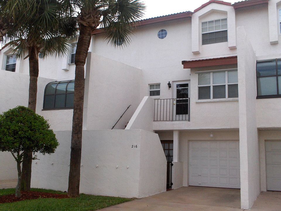 Daytona Beach Townhome