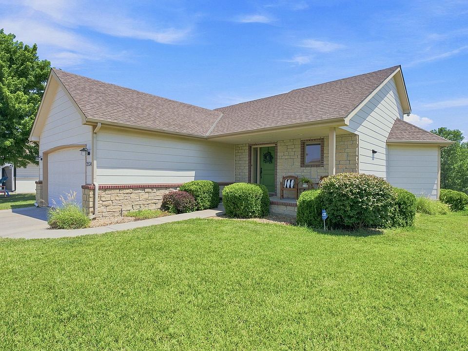 1st image of 2534 N Davin Cir
