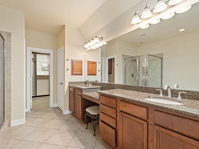 4230 Holland Ave — Photo 23