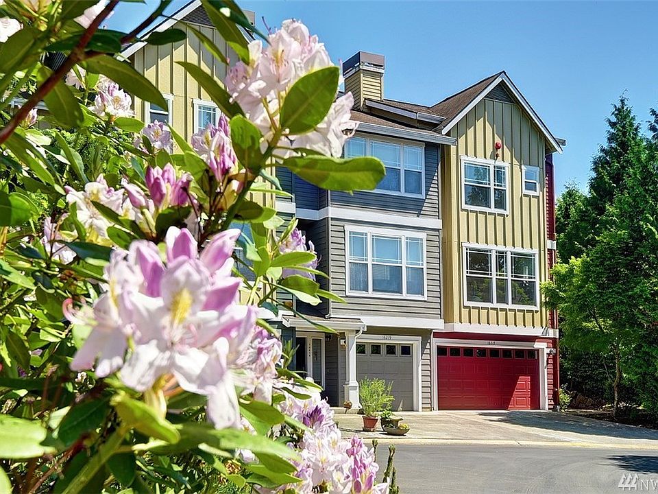 1st image of 16217 NE 90th Ct