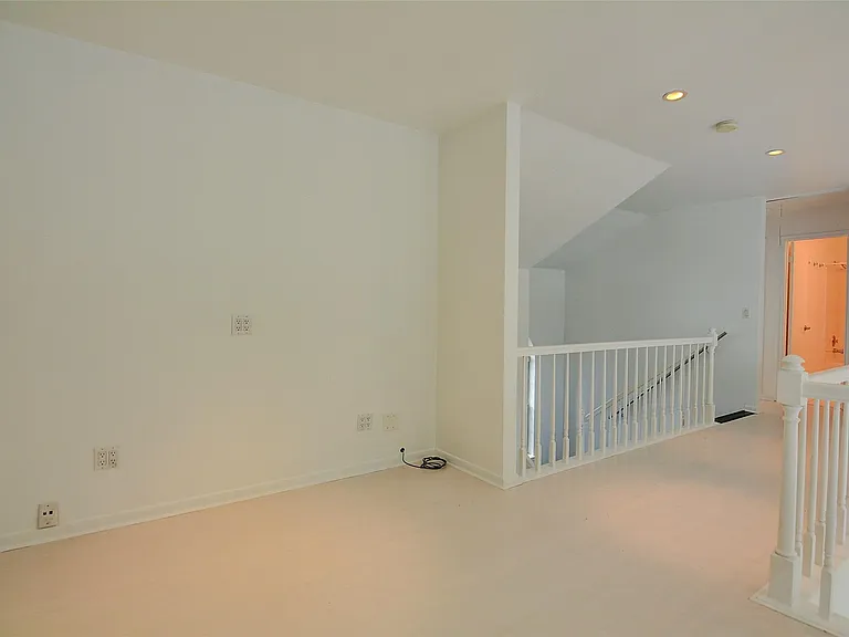 10 E Indian Sage Cir — Photo 31