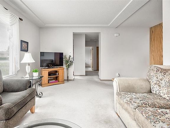 4th image of 406 26th St E