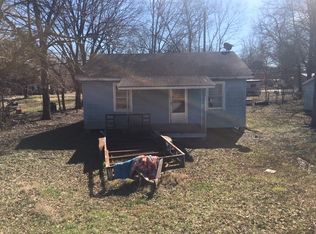 102 Third St, Philipp, MS 38950