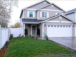 3rd image of 2610 NE 105th Ct