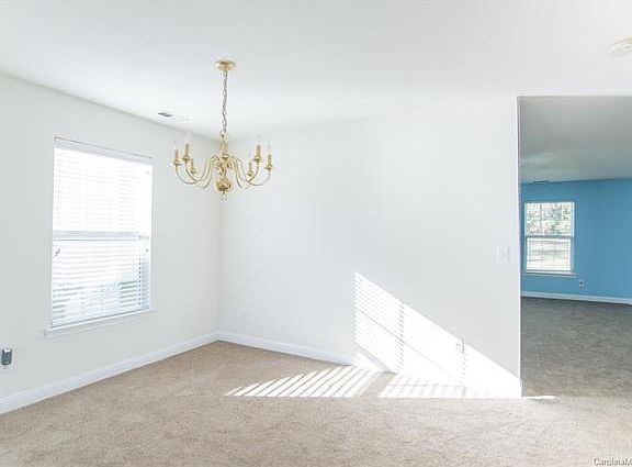 5th image of 579 Annalinde Ln