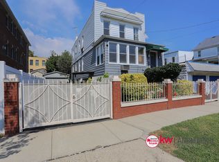 6931 60th Rd, Maspeth, NY 11378