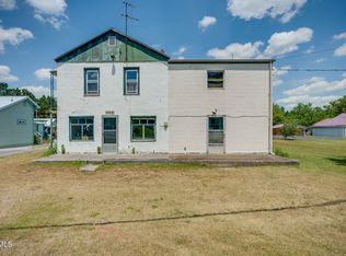 1397 Broad St, Elizabethton, TN 37643