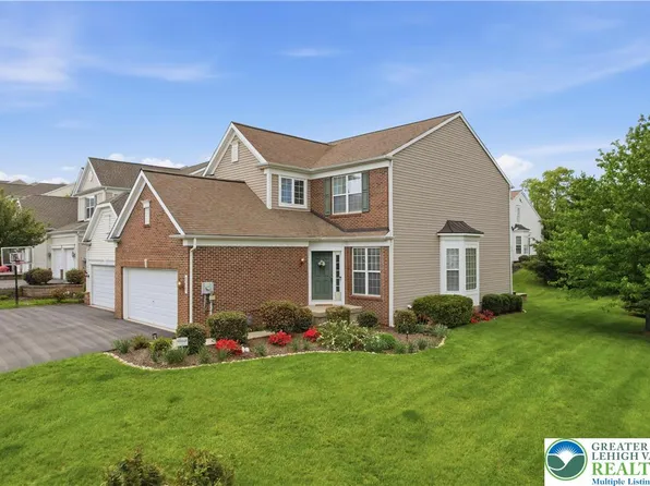 5207 Blue Sky Dr, Orefield, PA 18069