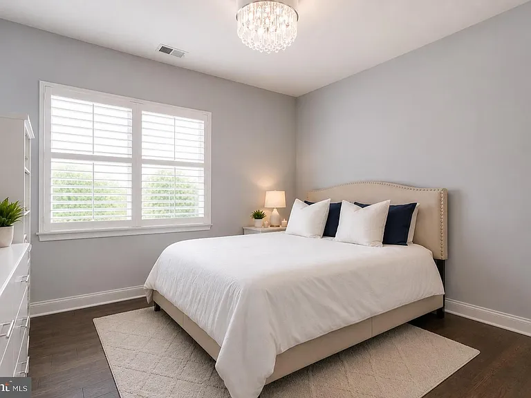 104 Hicks Aly — Photo 18