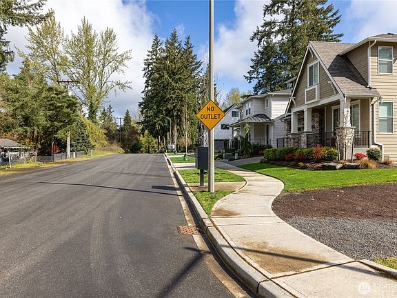 4th image of 8213 118th Avenue SE
