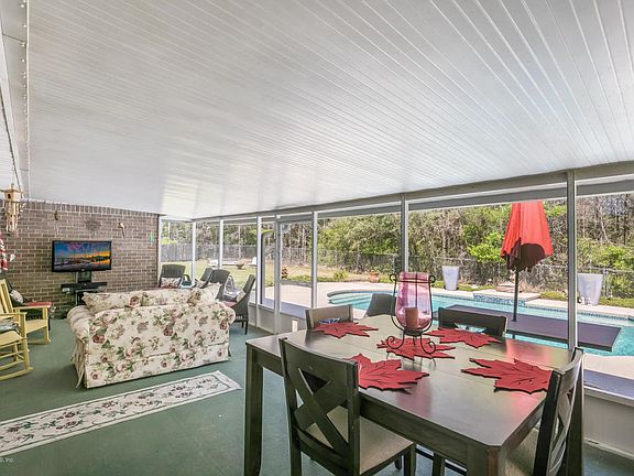 5th image of 3086 Hidden Oaks Dr