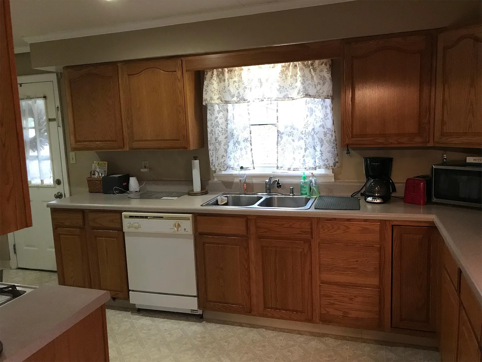 Ogontz Lane@- 118, Oak Ridge - 1 — Photo 4