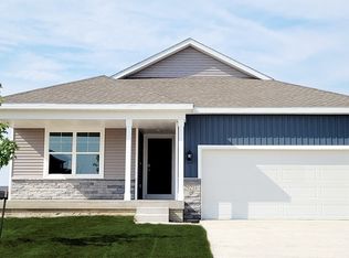 2921 Birchwood Dr, Norwalk, IA 50211