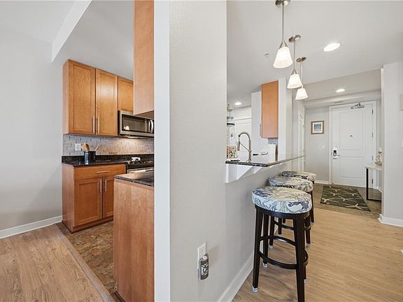 5th image of 3700 Sandpiper Rd APT 411