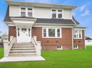 24 Captolene Ave, Bloomingdale, NJ 07403