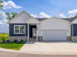 5891 41st St S, Fargo, ND 58104