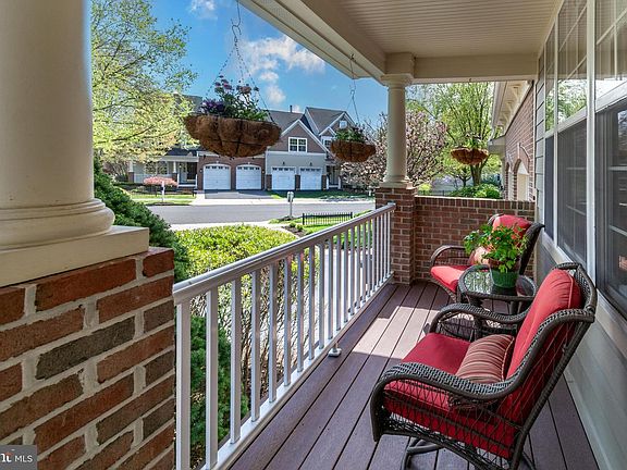 3rd image of 301 Holcombe Way