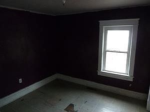 3rd image of 820 NW 26th St