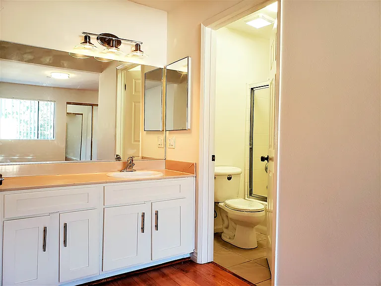 1141 N Columbus Ave #2044 — Photo 16