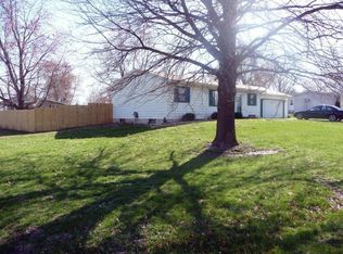 340 Sycamore St, Payson, IL 62360