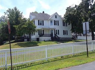 43 Mountain Ave, Middletown, NY 10940