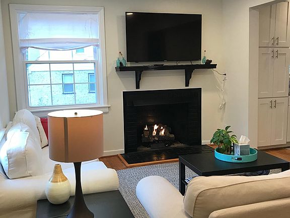 2nd image of 5207 W Grace St