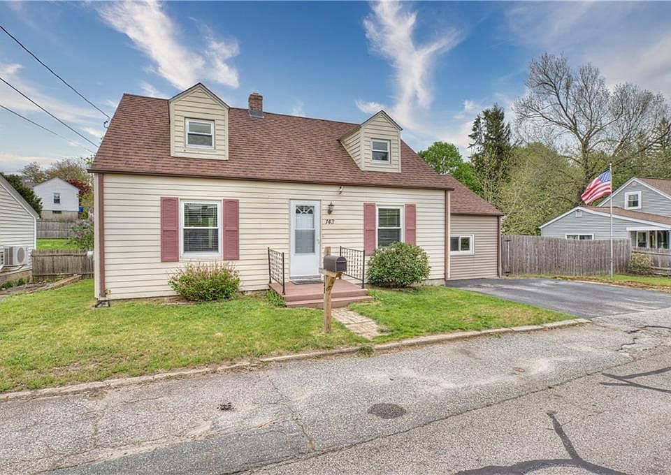 1st image of 143 Phenix Ave