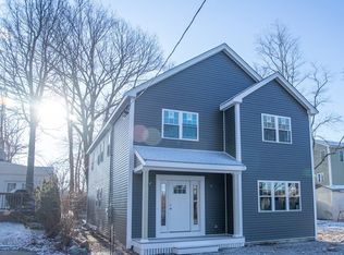 5 Overlook Rd, Holbrook, MA 02343
