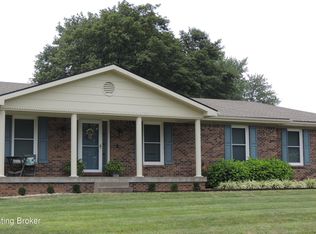 222 Edgewood Dr, Bardstown, KY 40004