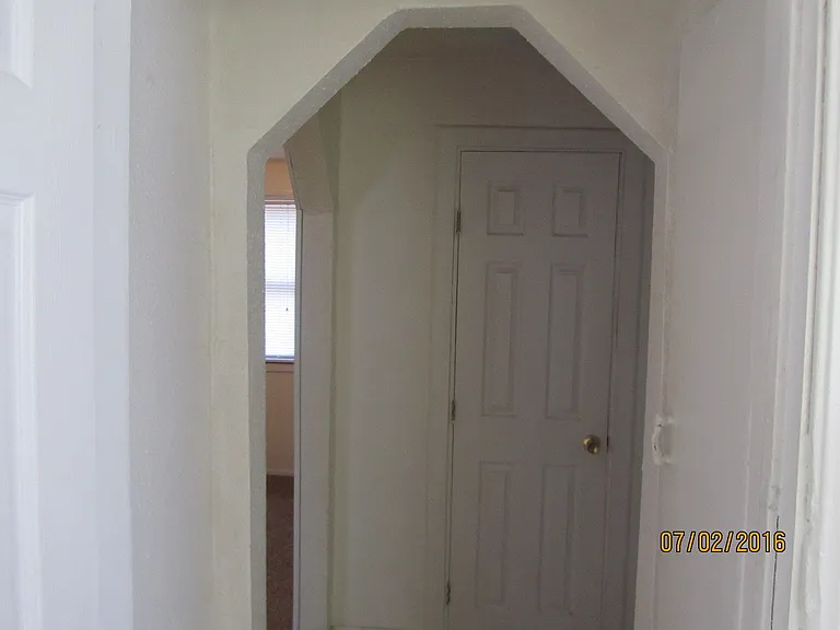 1329 SW Grand Blvd — Photo 10