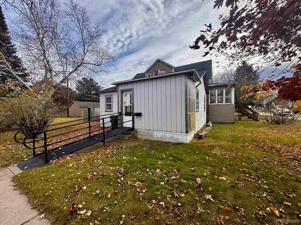1919 5th Ave N, Escanaba, MI 49829