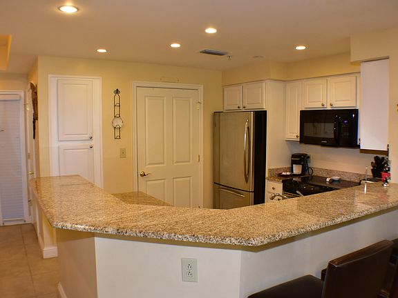 3rd image of 4050 Marriott Dr #3402