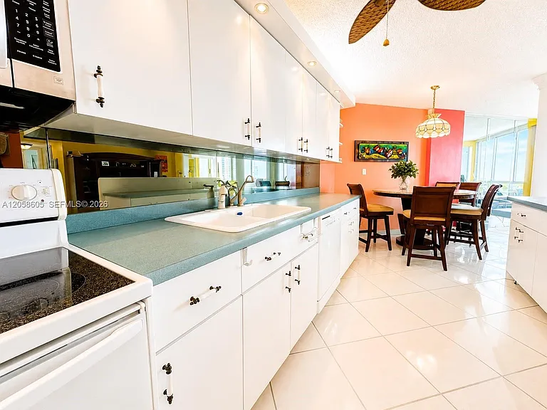 7135 Collins Ave #701 — Photo 4