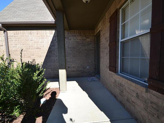 4th image of 5814 Keebler Dr W