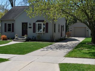 1249 7th St, Green Bay, WI 54304