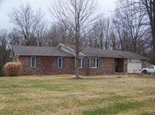 61 Oak Ln, Perryville, MO 63775
