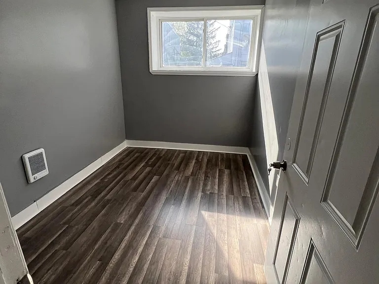 256 W Ashdale St #1 — Photo 6