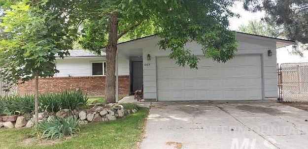 2nd image of 4209 N Patton Ave