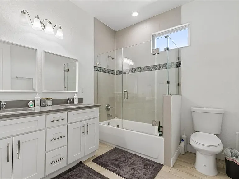 2113 W Cass St #2 — Photo 47