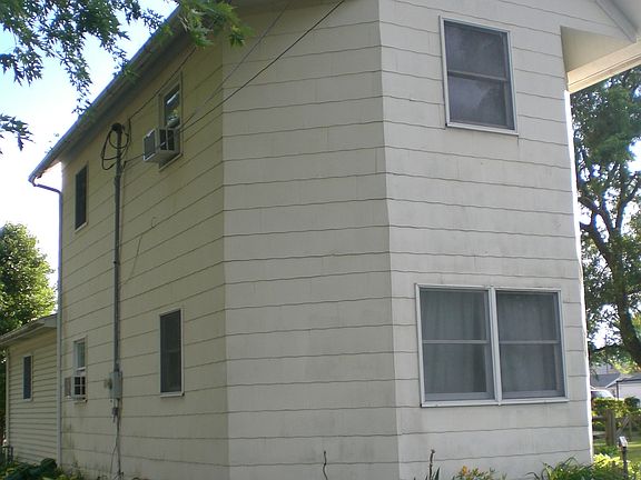 2nd image of 548 W Stevenson St