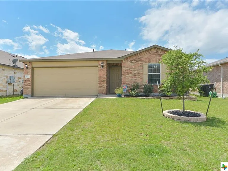 5722 Stanford Dr — Photo 1
