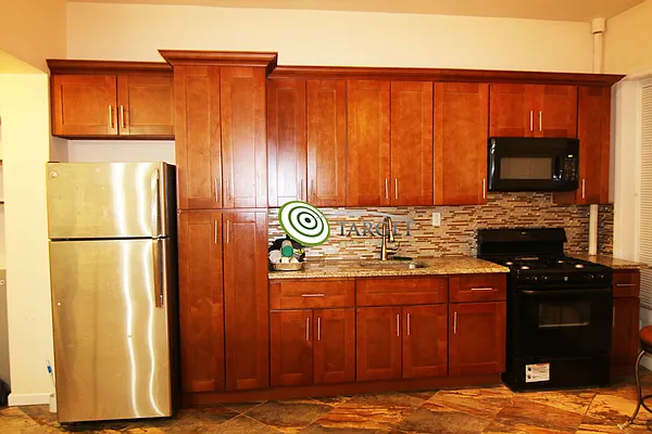 Rented by Target Realty Group | media 2