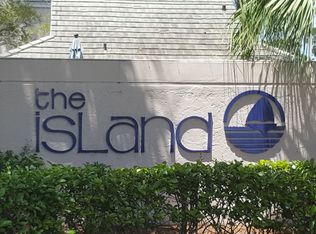 1049 Island Manor Dr, Greenacres, FL 33413