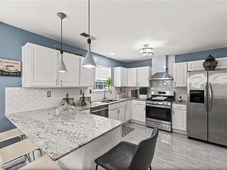 4155 Soaring Dr — Photo 7