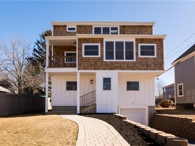 23 Canton Ave, Portsmouth, RI, 02871