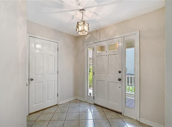 5th image of 41 Cottage Ct