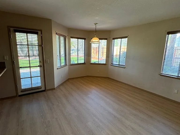 22918 Windwood Ln — Photo 11