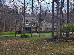 44 Devon Ln, Fayetteville, WV 25840