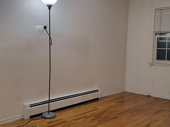 4th image of 24011 68th Ave